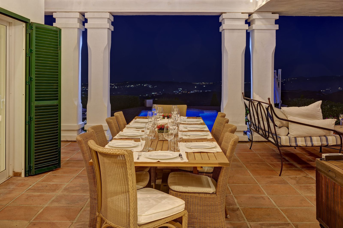 6 Bed Townhouse for sale in Mijas Costa Del Sol, Málaga, Spain