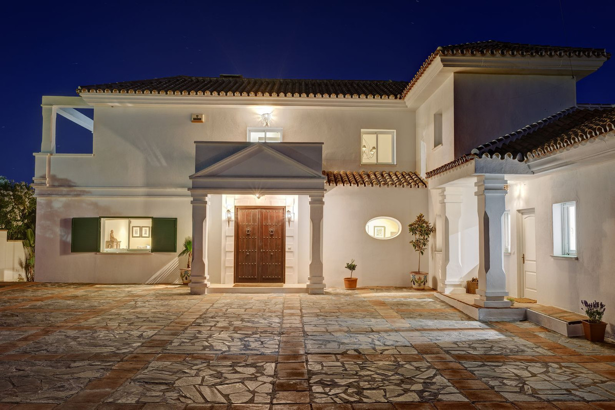 6 Bed Townhouse for sale in Mijas Costa Del Sol, Málaga, Spain
