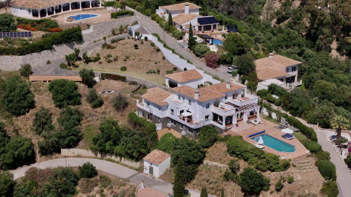 6 Bed Townhouse for sale in Mijas Costa Del Sol, Málaga, Spain
