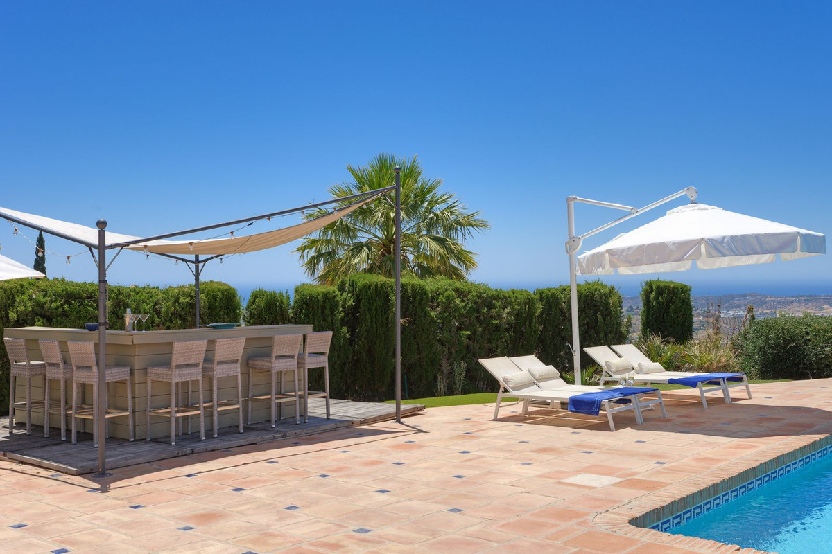 6 Bed Townhouse for sale in Mijas Costa Del Sol, Málaga, Spain