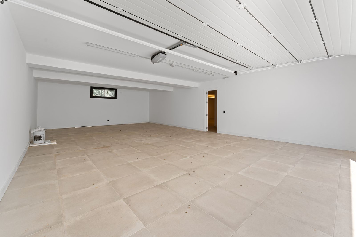 Se vende Villa - Chalet de 4 dormitorios en Costa Del Sol, Málaga, España