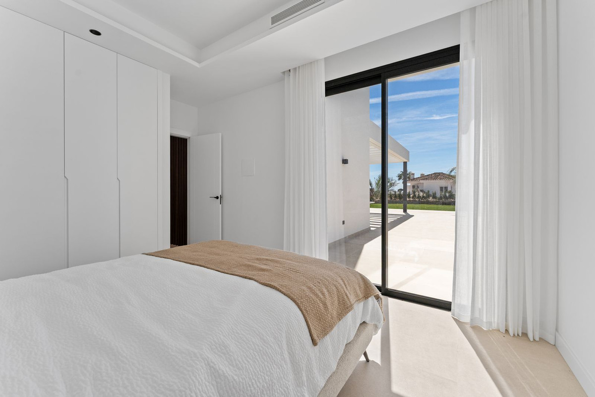 Se vende Villa - Chalet de 4 dormitorios en Costa Del Sol, Málaga, España