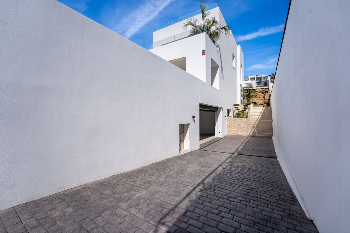 Se vende Villa - Chalet de 4 dormitorios en Costa Del Sol, Málaga, España
