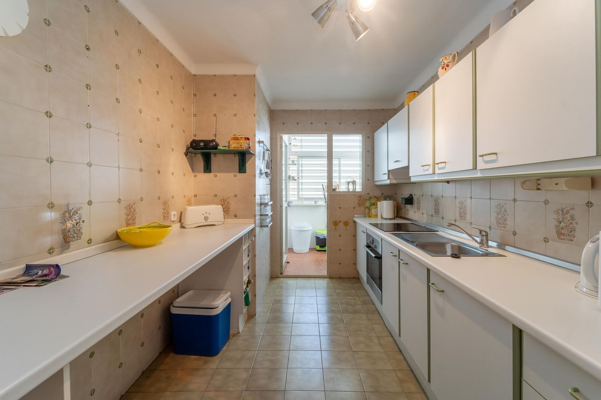 Se vende Apartamento en Planta Última de 4 dormitorios en Costa Del Sol, Málaga, España