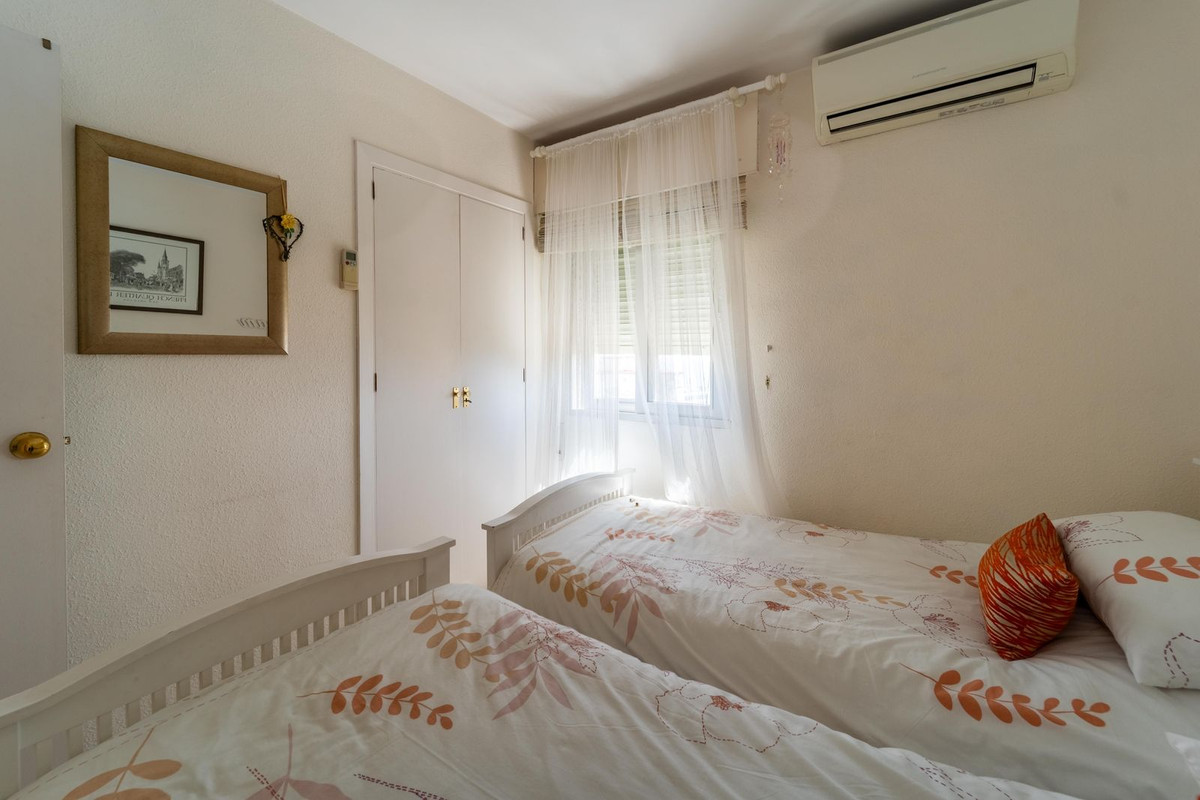 Se vende Apartamento en Planta Última de 4 dormitorios en Costa Del Sol, Málaga, España
