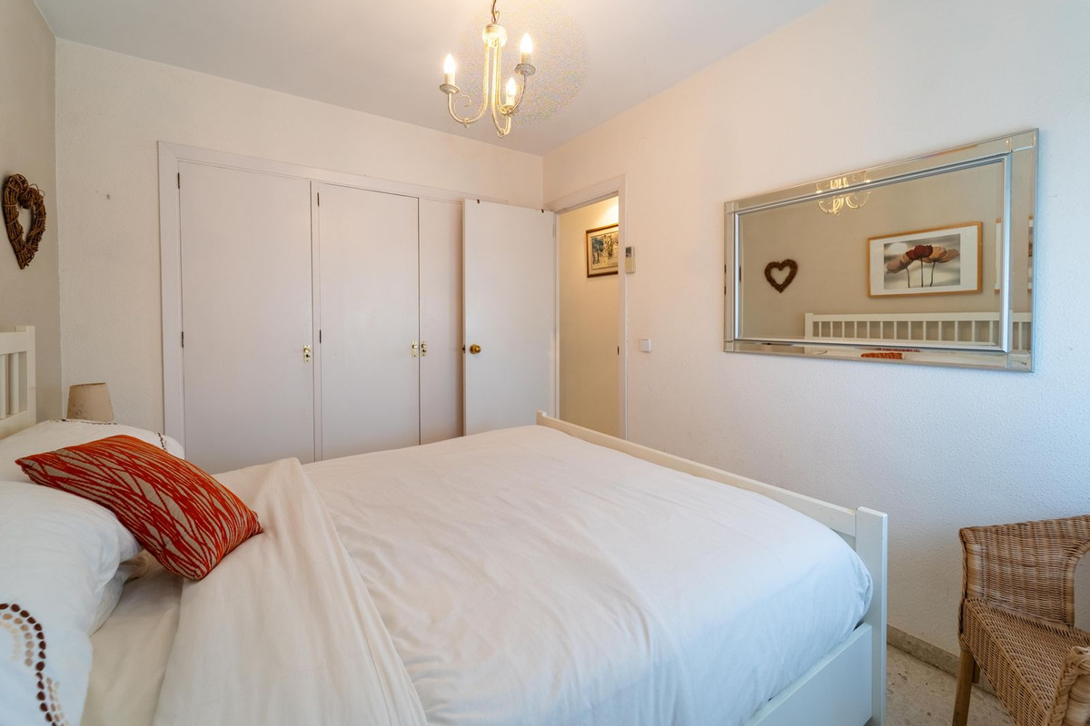 Se vende Apartamento en Planta Última de 4 dormitorios en Costa Del Sol, Málaga, España