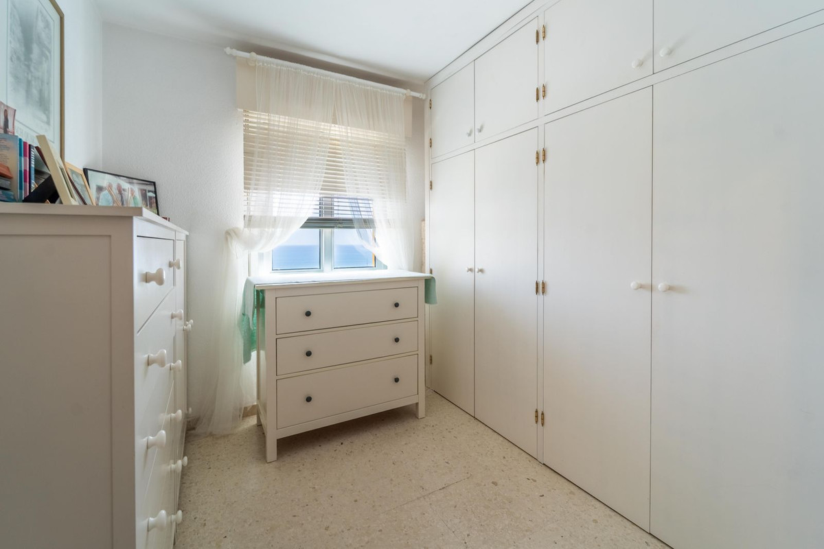 Se vende Apartamento en Planta Última de 4 dormitorios en Costa Del Sol, Málaga, España