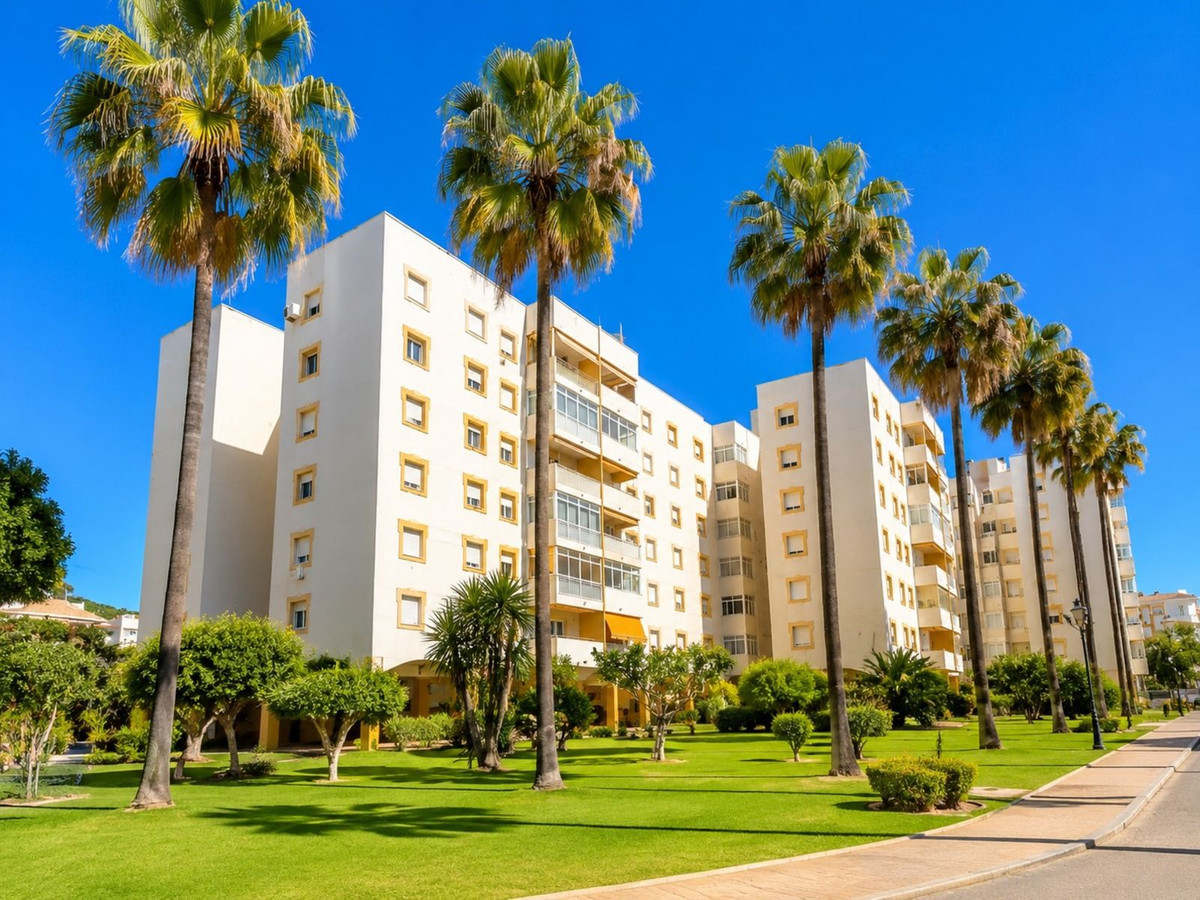 Se vende Apartamento en Planta Última de 4 dormitorios en Costa Del Sol, Málaga, España