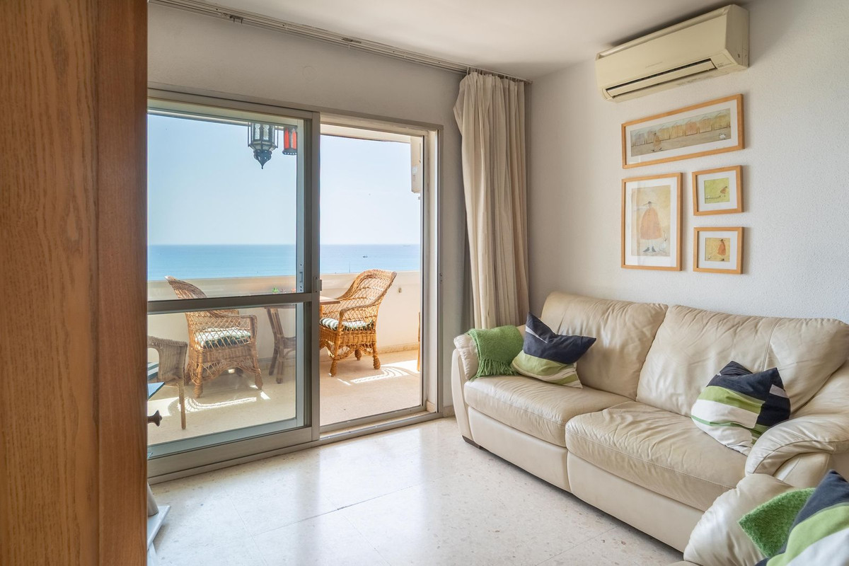 Se vende Apartamento en Planta Última de 4 dormitorios en Costa Del Sol, Málaga, España