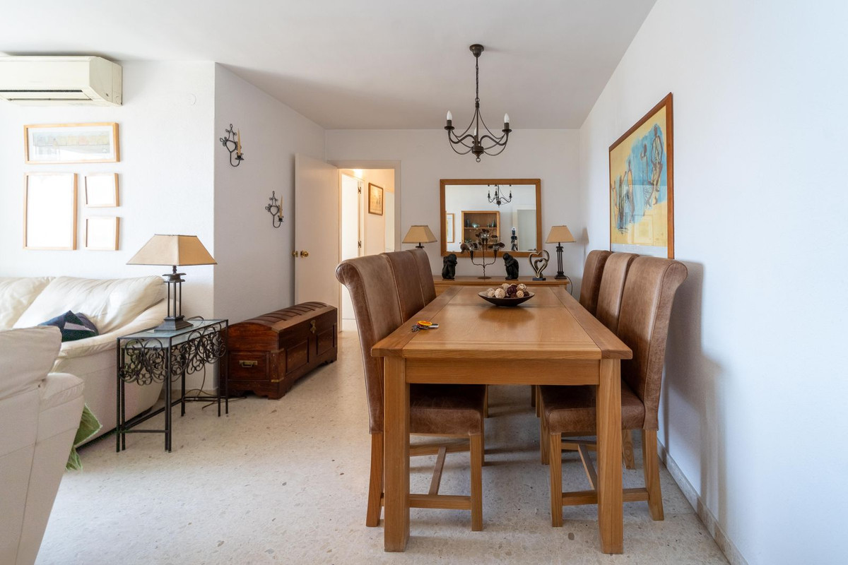 Se vende Apartamento en Planta Última de 4 dormitorios en Costa Del Sol, Málaga, España