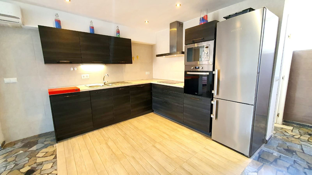 Se vende Apartamento Planta Media de 2 dormitorios en Costa Del Sol, Málaga, España
