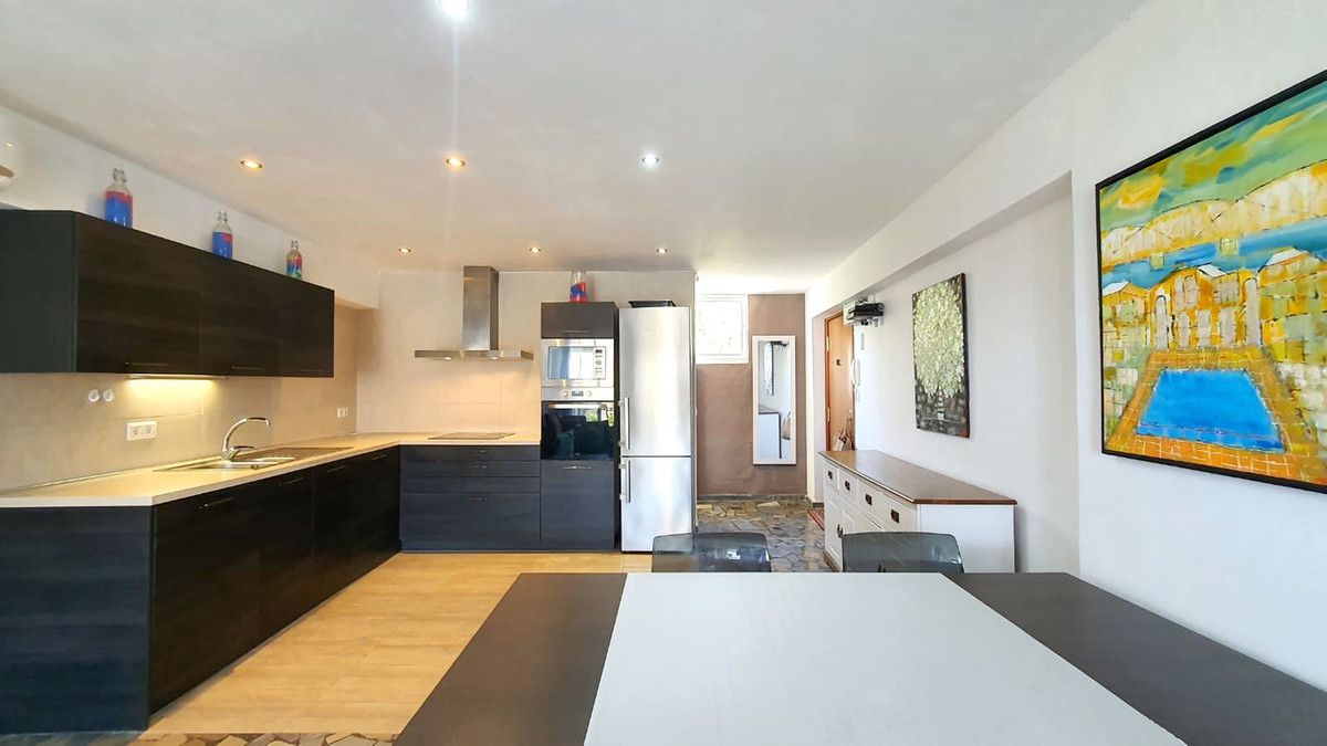 Se vende Apartamento Planta Media de 2 dormitorios en Costa Del Sol, Málaga, España