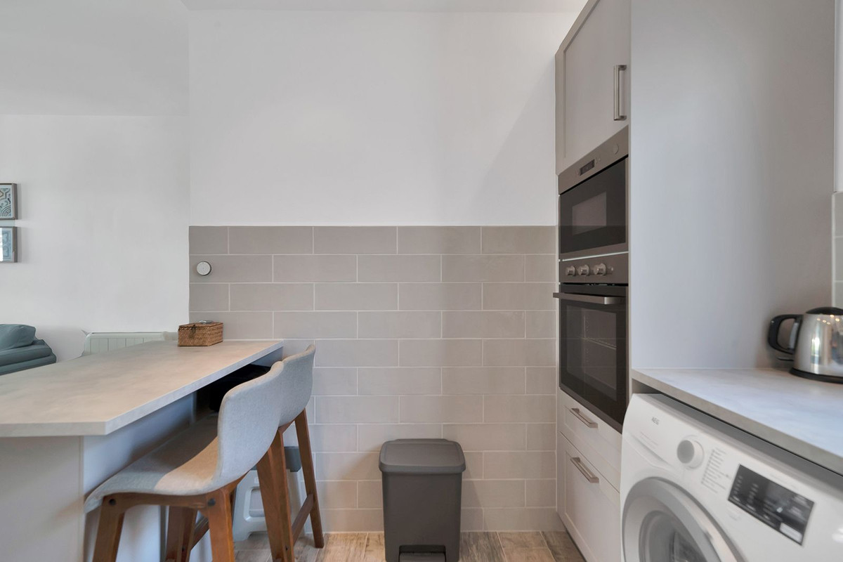 2 Bed Apartment for sale in Benahavís Costa Del Sol, Málaga, Spain
