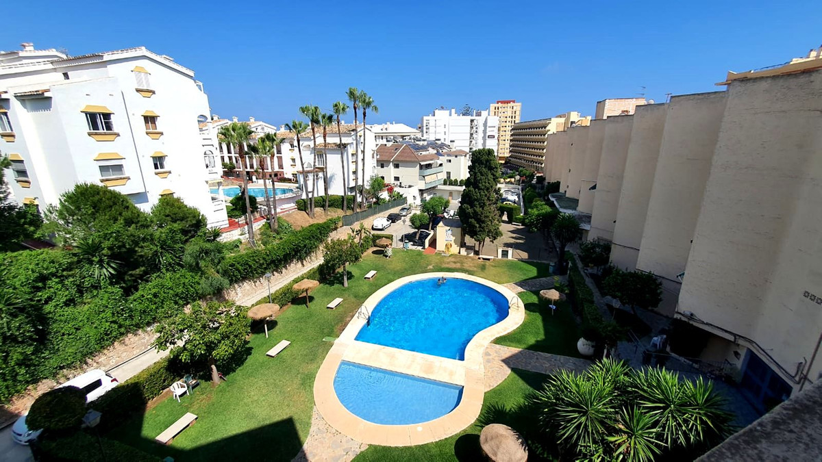 2 Bed Apartment for sale in Torreblanca Costa Del Sol, Málaga, Spain