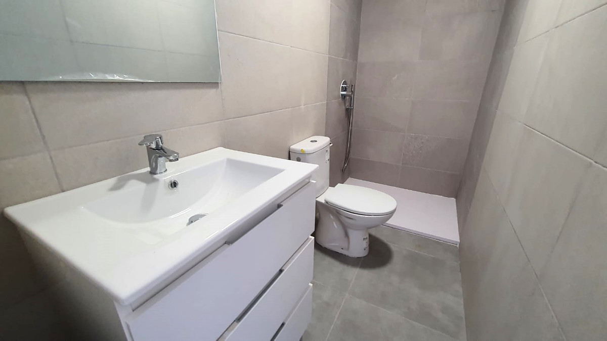 2 Bed Apartment for sale in Torreblanca Costa Del Sol, Málaga, Spain