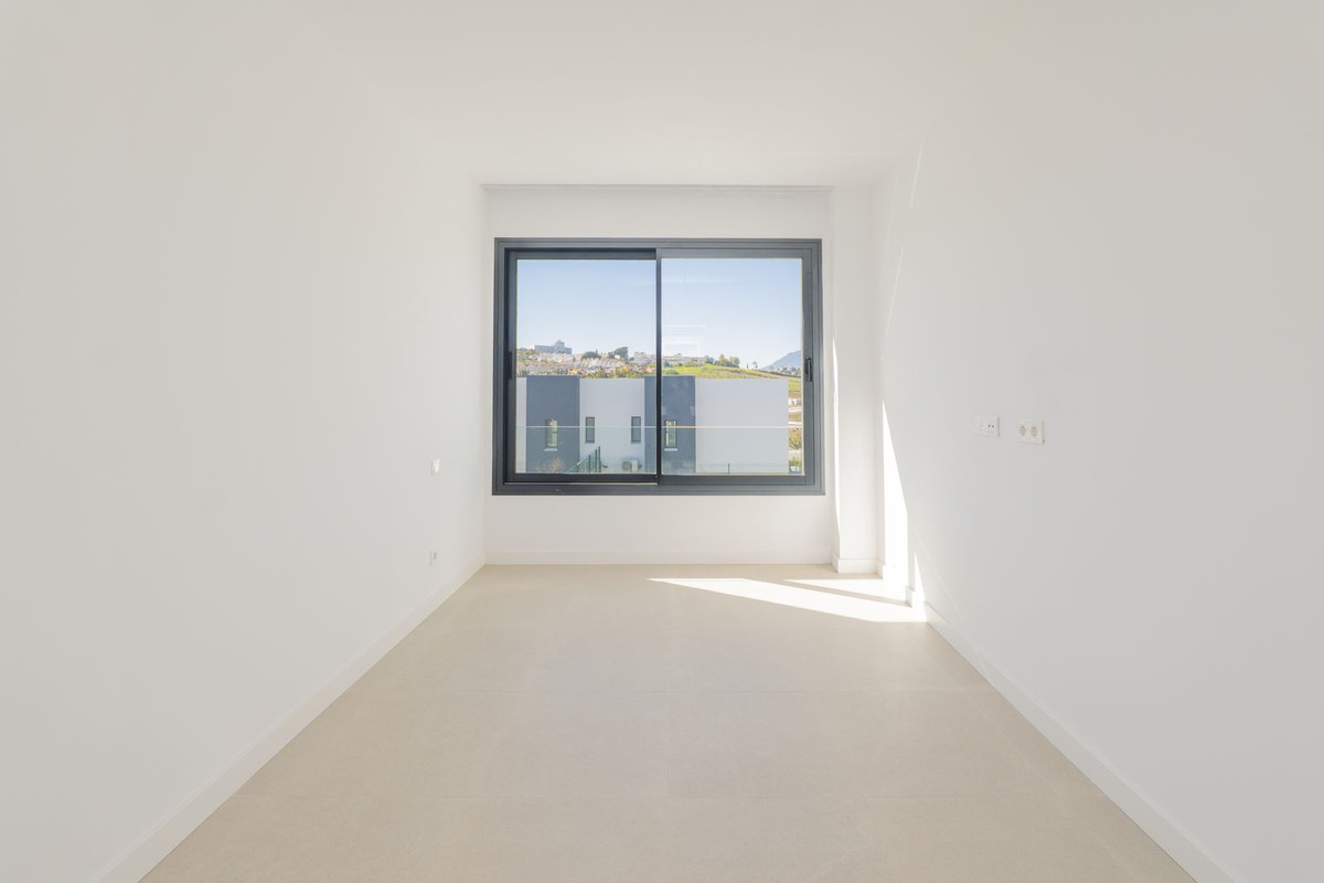 Se vende Villa - Chalet de 3 dormitorios en Costa Del Sol, Málaga, España