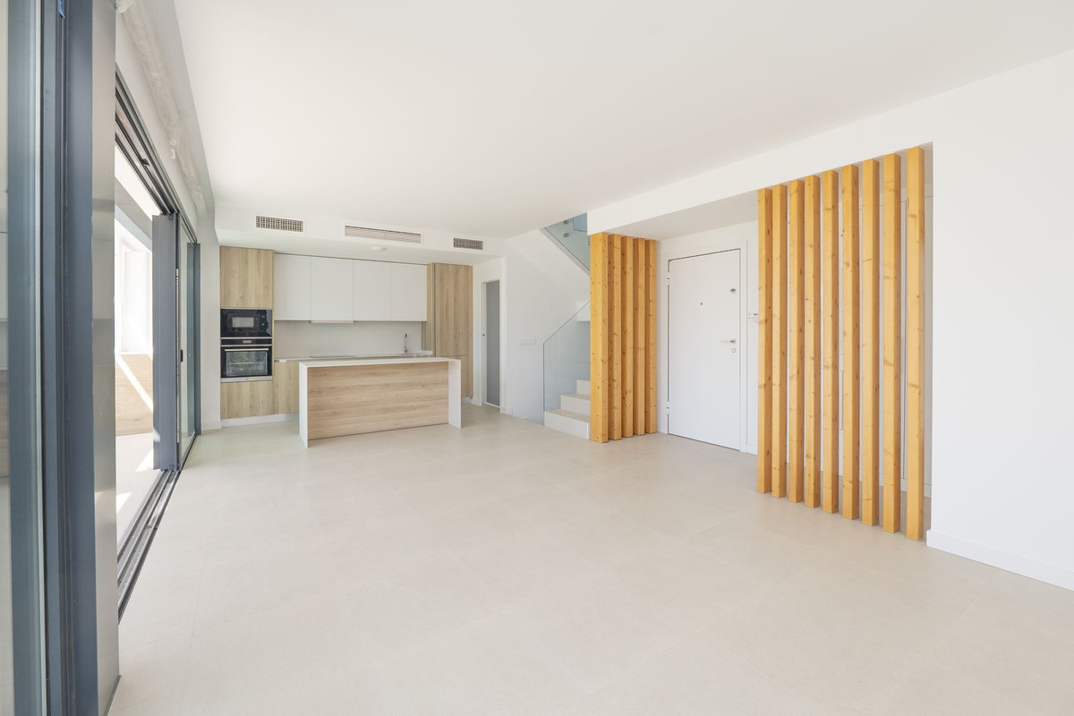 Se vende Villa - Chalet de 3 dormitorios en Costa Del Sol, Málaga, España