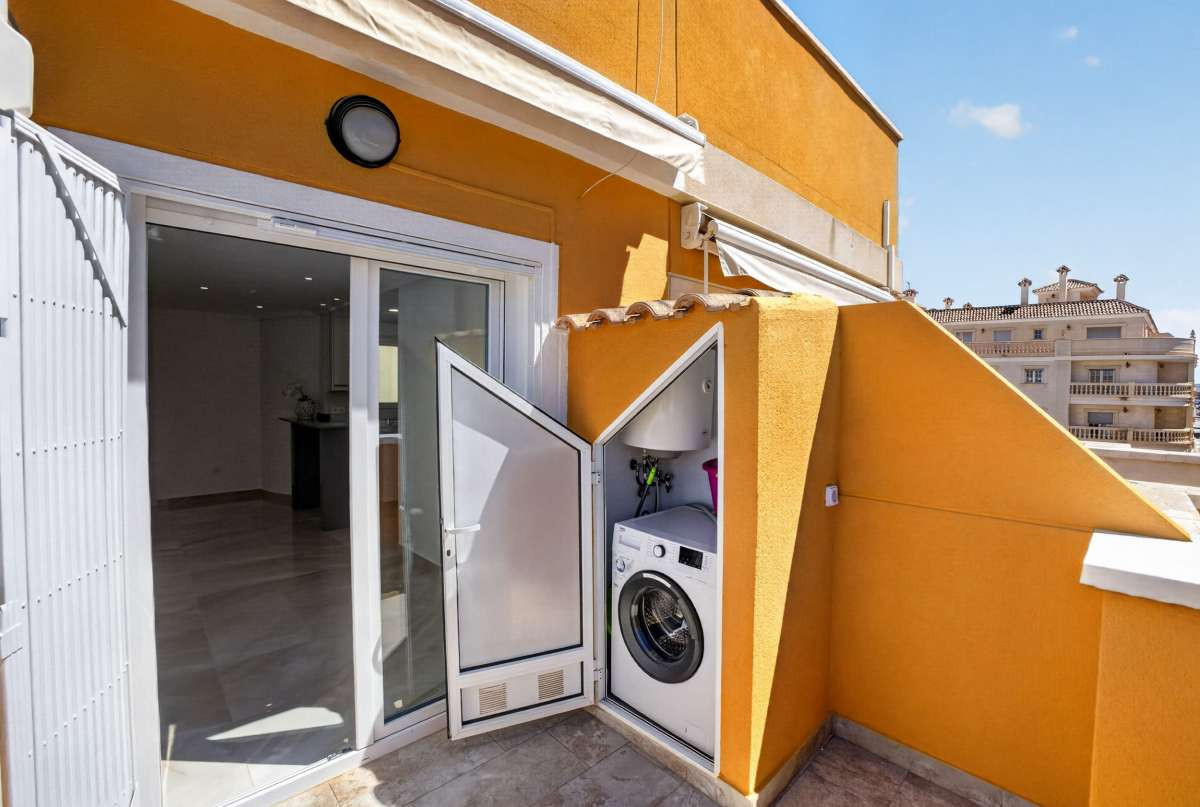Se vende Apartamento Planta Baja de 2 dormitorios en Costa Blanca, Alicante, España