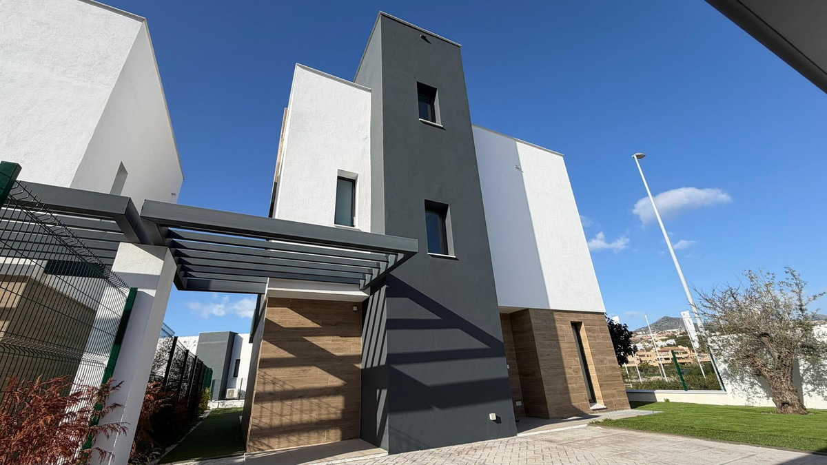 3 Bed Townhouse for sale in Estepona Costa Del Sol, Málaga, Spain