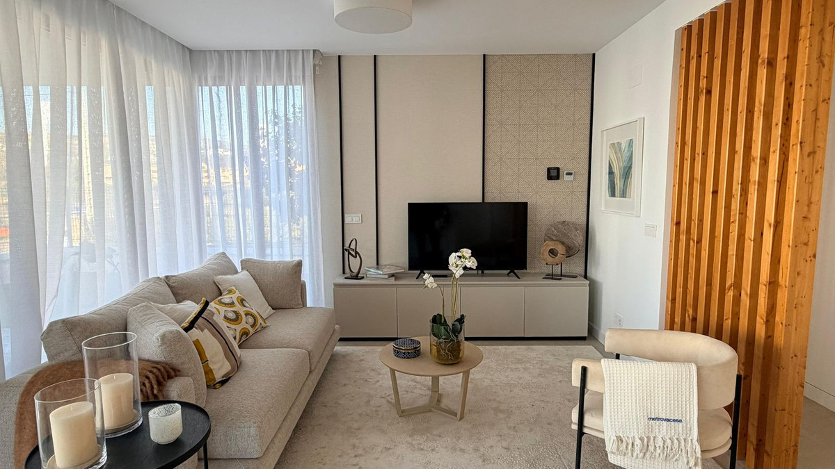3 Bed Townhouse for sale in Estepona Costa Del Sol, Málaga, Spain