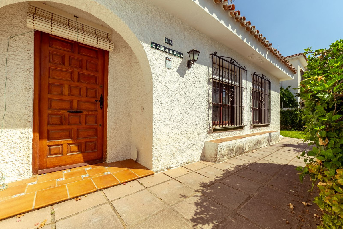 2 Bed Townhouse for sale in La Cala De Mijas Costa Del Sol, Málaga, Spain