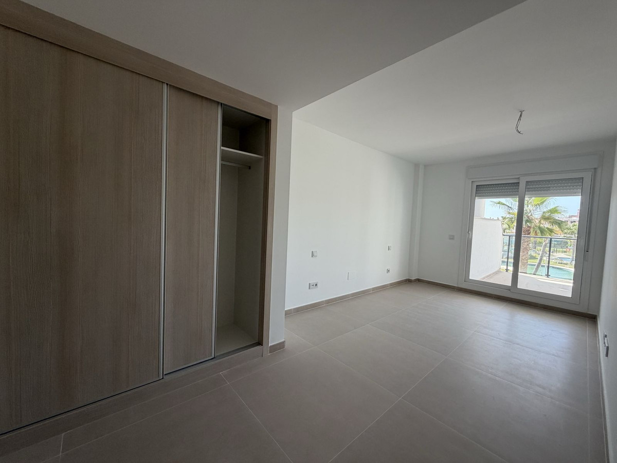 2 Bed Apartment for sale in La Duquesa Costa Del Sol, Málaga, Spain