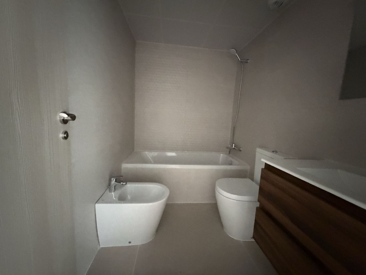2 Bed Apartment for sale in La Duquesa Costa Del Sol, Málaga, Spain