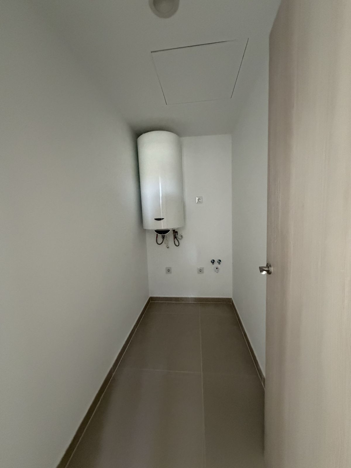 2 Bed Apartment for sale in La Duquesa Costa Del Sol, Málaga, Spain