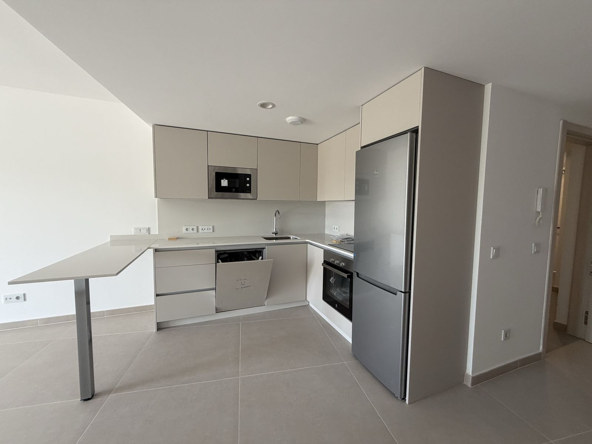 2 Bed Apartment for sale in La Duquesa Costa Del Sol, Málaga, Spain