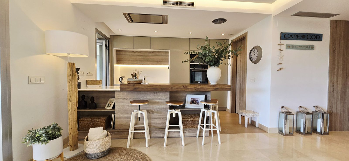 3 Bed Apartment for sale in Los Arqueros Costa Del Sol, Málaga, Spain