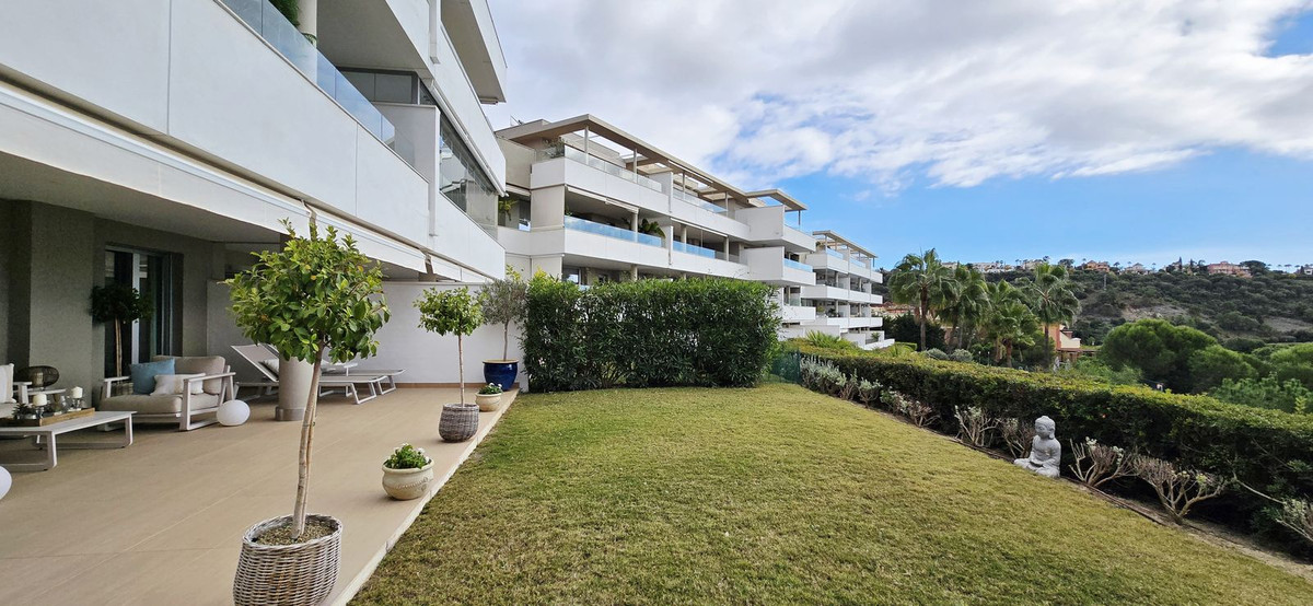 3 Bed Apartment for sale in Los Arqueros Costa Del Sol, Málaga, Spain