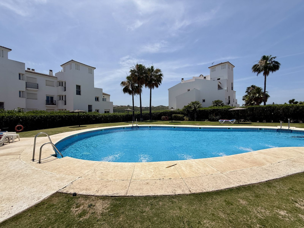 Se vende Apartamento Planta Media de 2 dormitorios en Costa Del Sol, Málaga, España