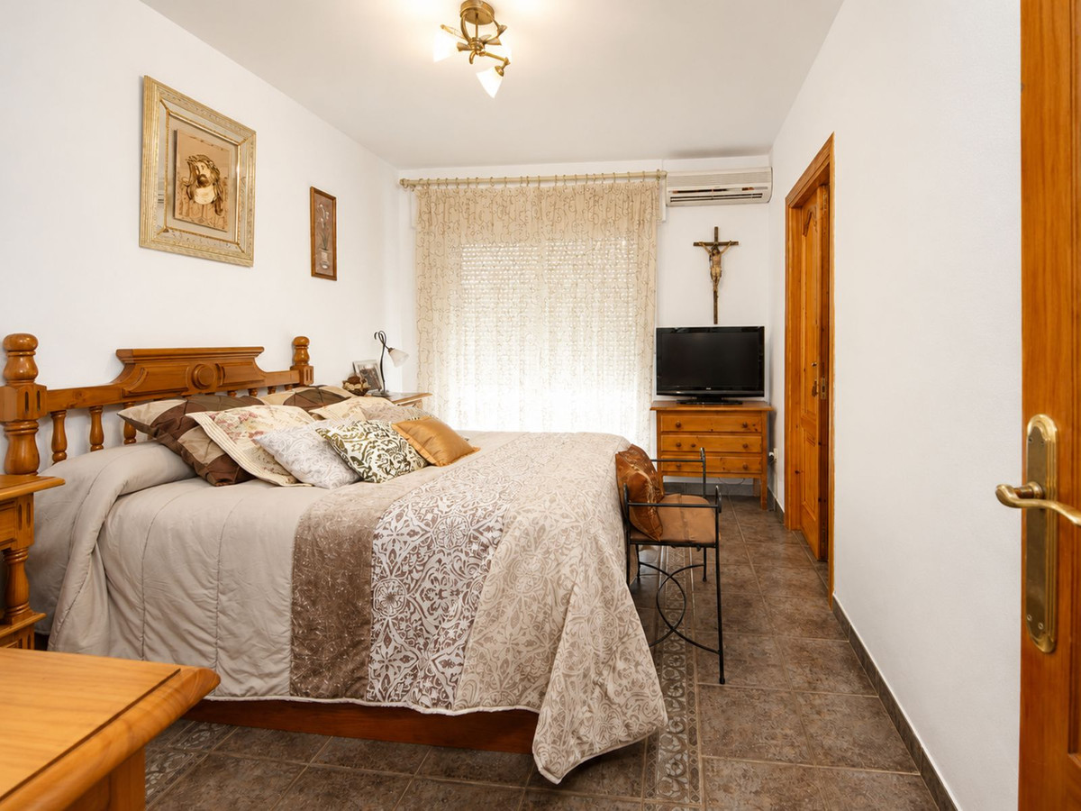 3 Bed Townhouse for sale in Estepona Costa Del Sol, Málaga, Spain