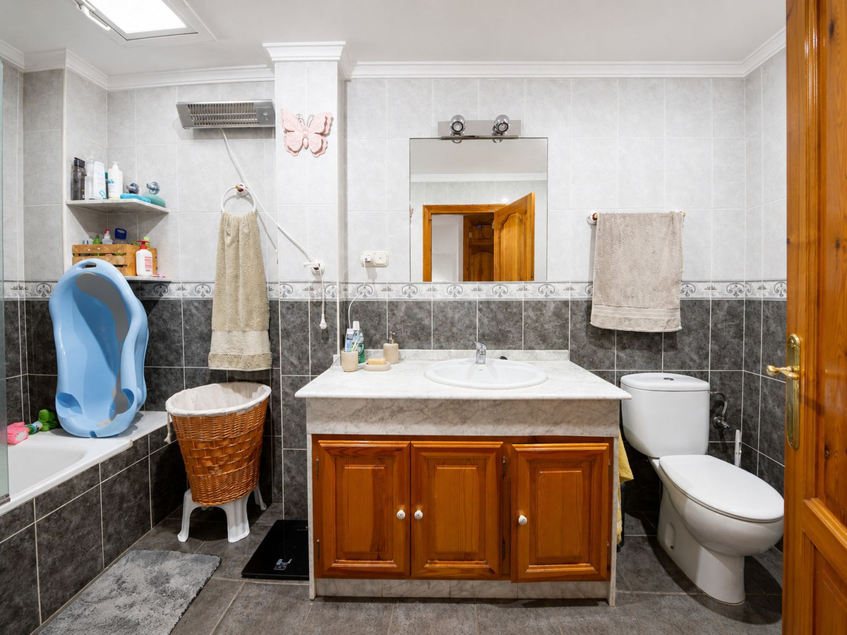 3 Bed Townhouse for sale in Estepona Costa Del Sol, Málaga, Spain