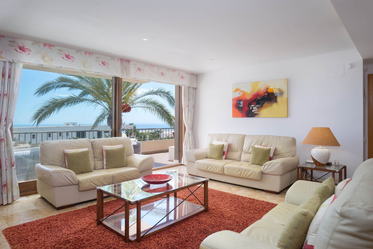 Se vende Apartamento Planta Media de 3 dormitorios en Costa Del Sol, Málaga, España