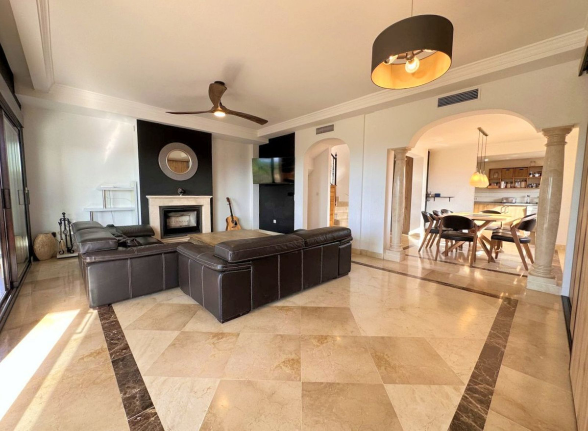 5 Bed Townhouse for sale in Estepona Costa Del Sol, Málaga, Spain