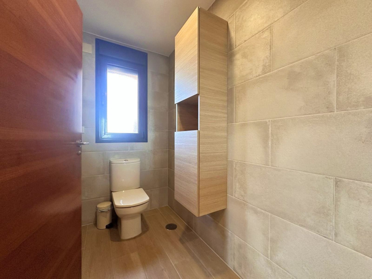 5 Bed Townhouse for sale in Estepona Costa Del Sol, Málaga, Spain