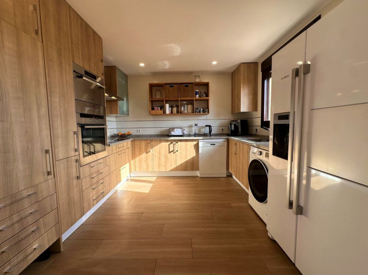 5 Bed Townhouse for sale in Estepona Costa Del Sol, Málaga, Spain
