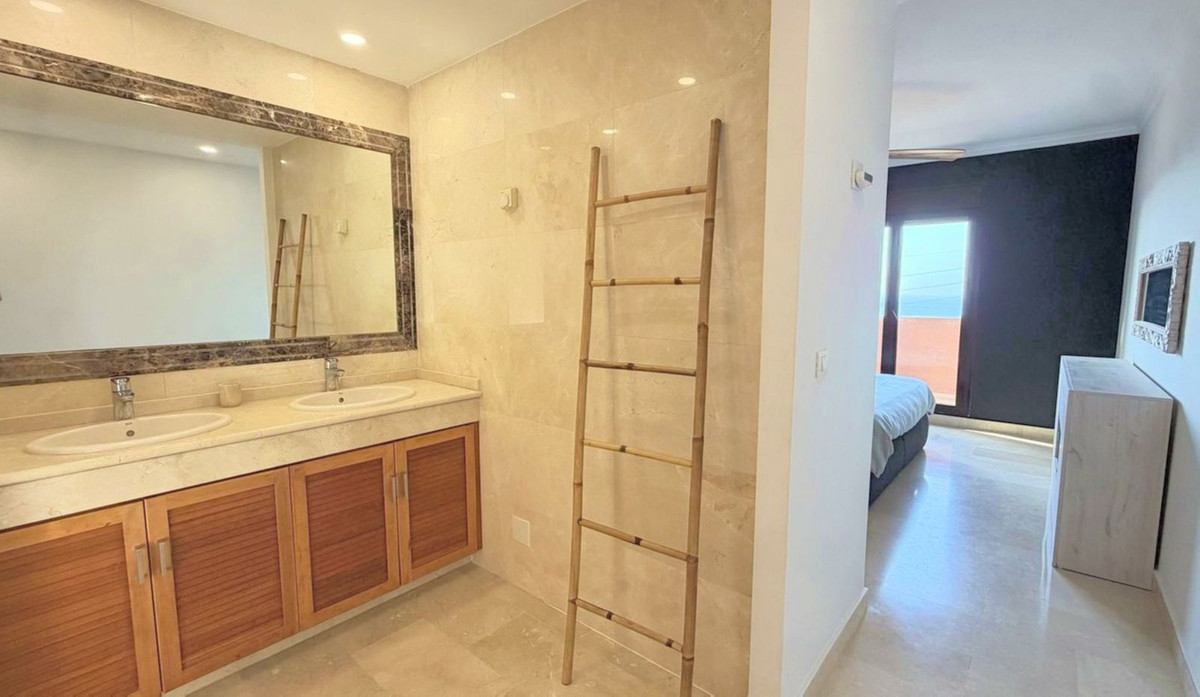 5 Bed Townhouse for sale in Estepona Costa Del Sol, Málaga, Spain