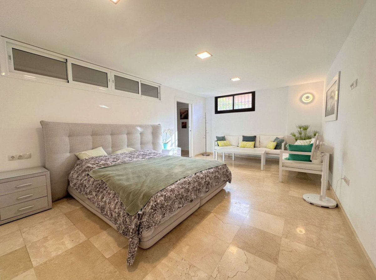 5 Bed Townhouse for sale in Estepona Costa Del Sol, Málaga, Spain
