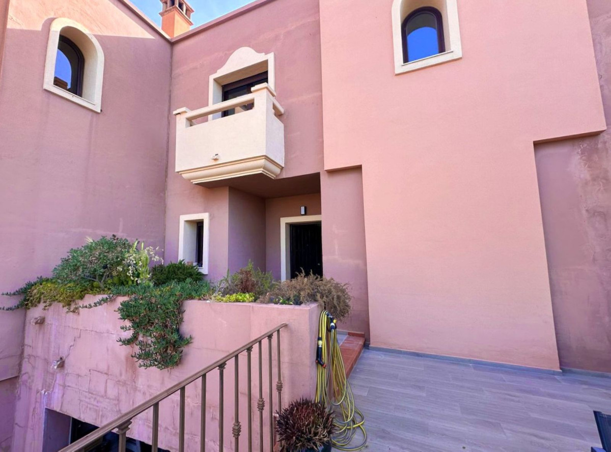 5 Bed Townhouse for sale in Estepona Costa Del Sol, Málaga, Spain