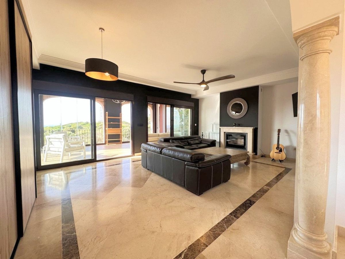 5 Bed Townhouse for sale in Estepona Costa Del Sol, Málaga, Spain