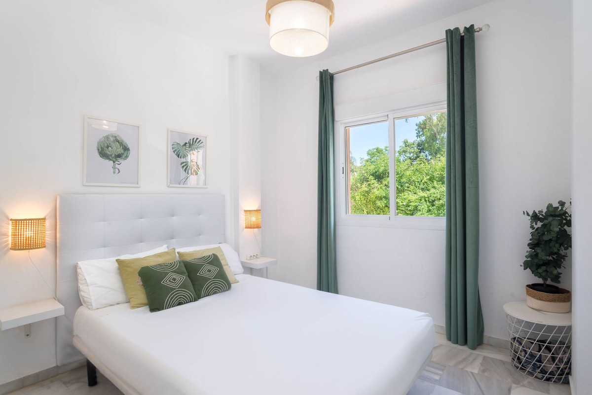 Se vende Apartamento Planta Media de 3 dormitorios en Costa Del Sol, Málaga, España