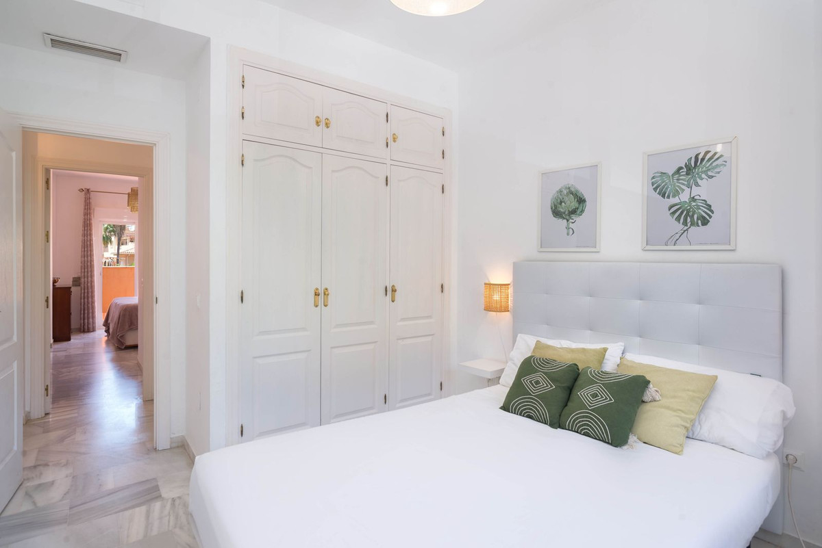 Se vende Apartamento Planta Media de 3 dormitorios en Costa Del Sol, Málaga, España