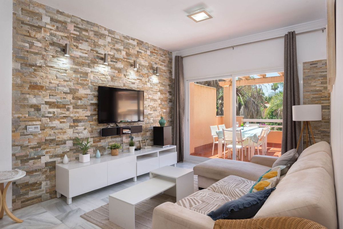 Se vende Apartamento Planta Media de 3 dormitorios en Costa Del Sol, Málaga, España