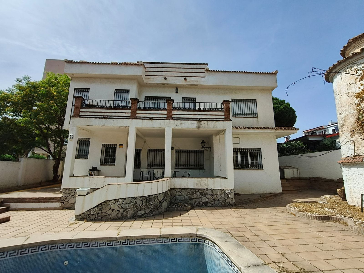 3 Bed Townhouse for sale in Torremolinos Costa Del Sol, Málaga, Spain