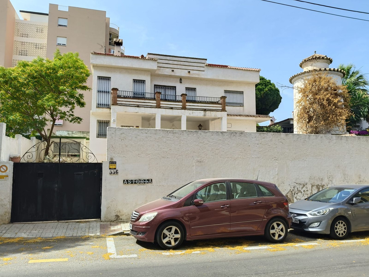 3 Bed Townhouse for sale in Torremolinos Costa Del Sol, Málaga, Spain