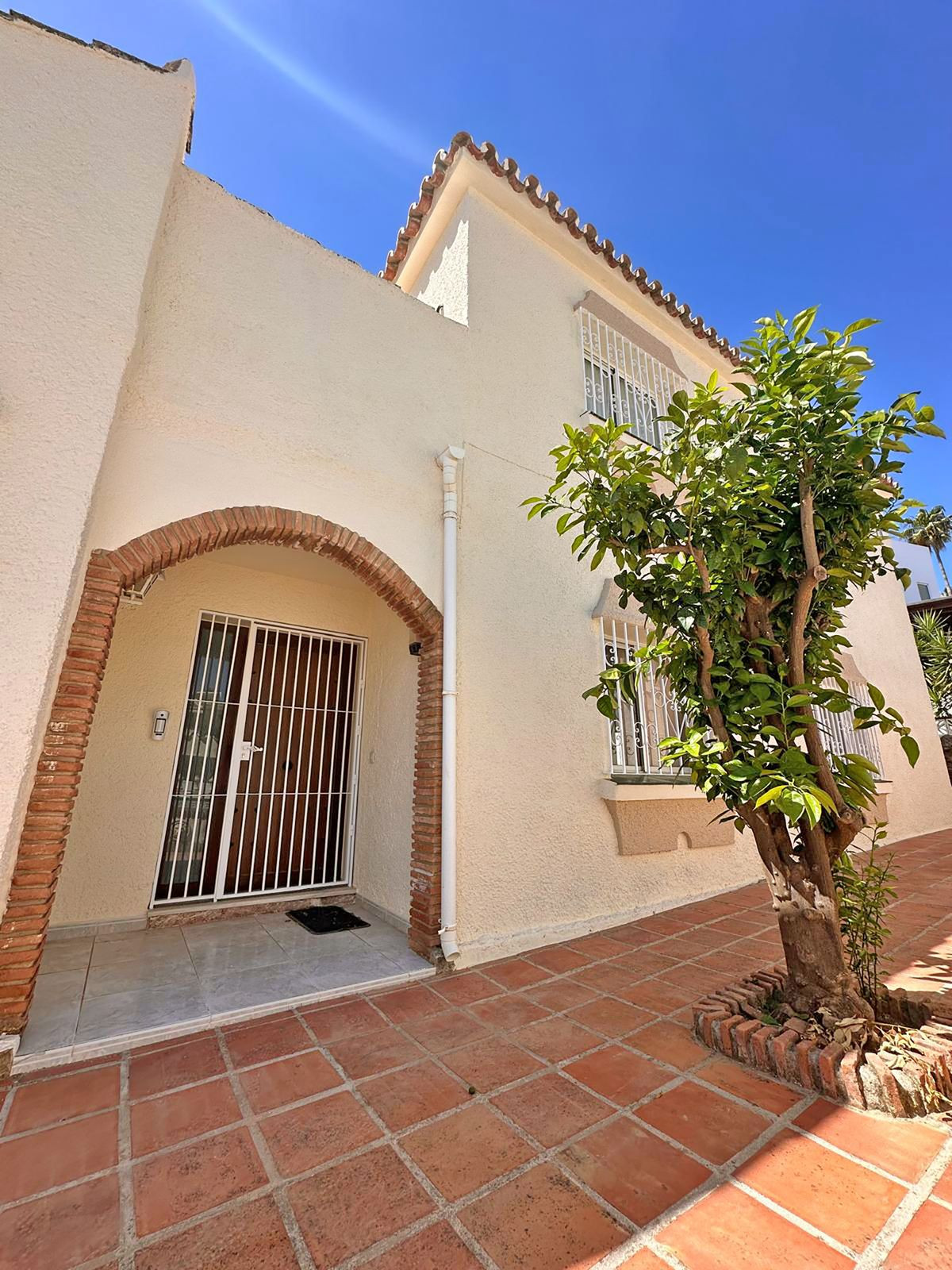 4 Bed Townhouse for sale in Mijas Costa Costa Del Sol, Málaga, Spain
