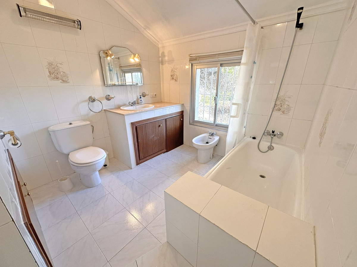 4 Bed Townhouse for sale in Mijas Costa Costa Del Sol, Málaga, Spain