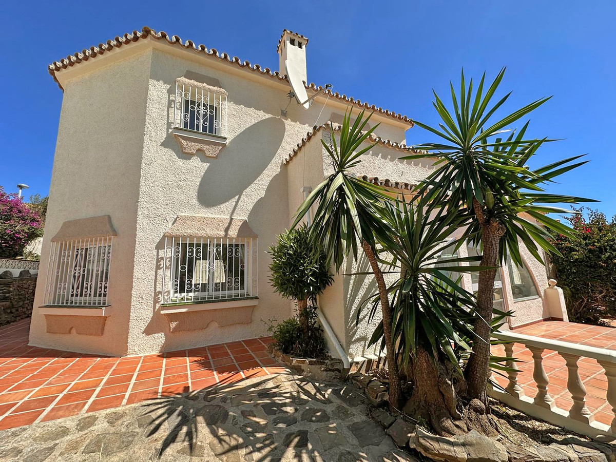 4 Bed Townhouse for sale in Mijas Costa Costa Del Sol, Málaga, Spain